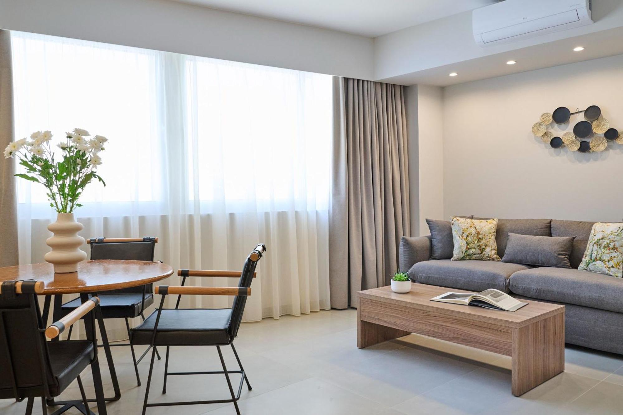 Acropolis Muses - Downtown Luxury Apartments Athena Bagian luar foto