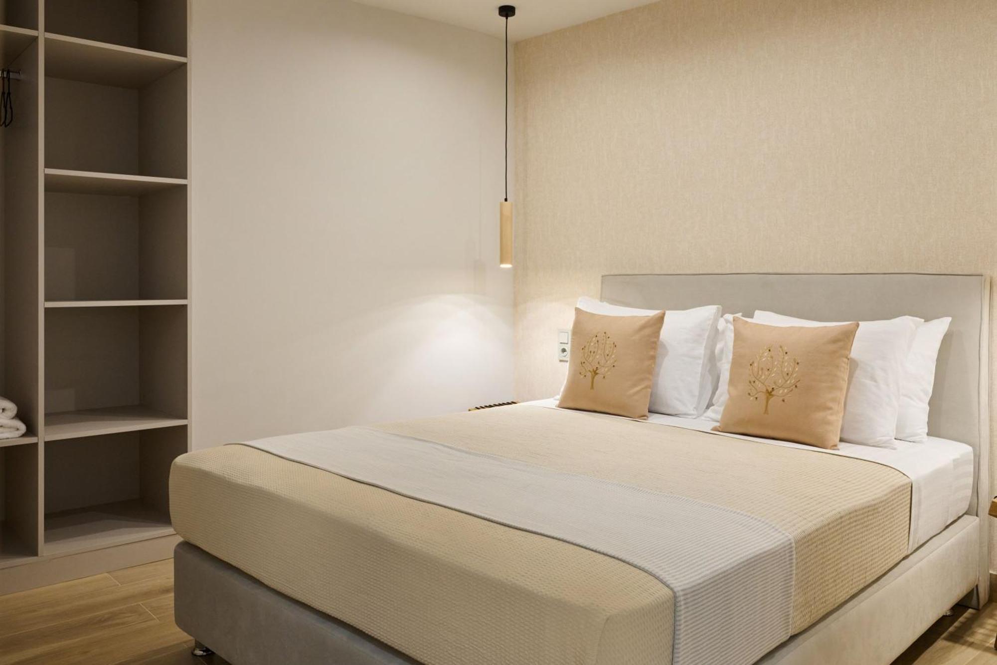Acropolis Muses - Downtown Luxury Apartments Athena Bagian luar foto