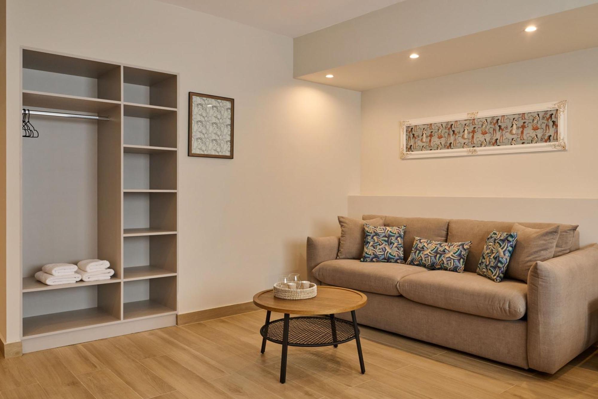Acropolis Muses - Downtown Luxury Apartments Athena Bagian luar foto